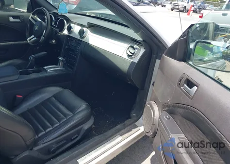 2008 Ford Mustang Gt Deluxe/Gt Premium from USA, damaged, VIN 1ZVHT85H485125621